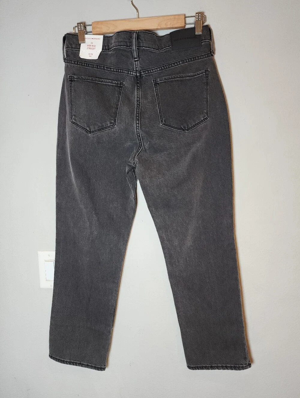 NWT Lucky Brand Floral Embroidered Zoe High Rise Straight Jeans Grey Black Sz 8